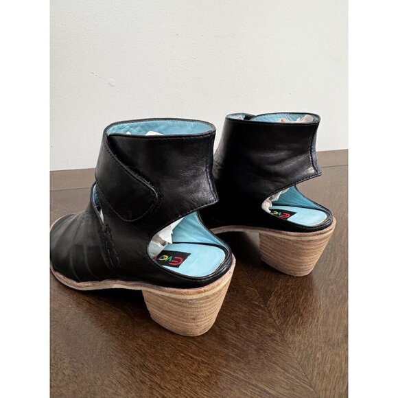 Everybody by BZ Moda black Smooth leather upper with ruching and cut out details - Picture 3 of 6